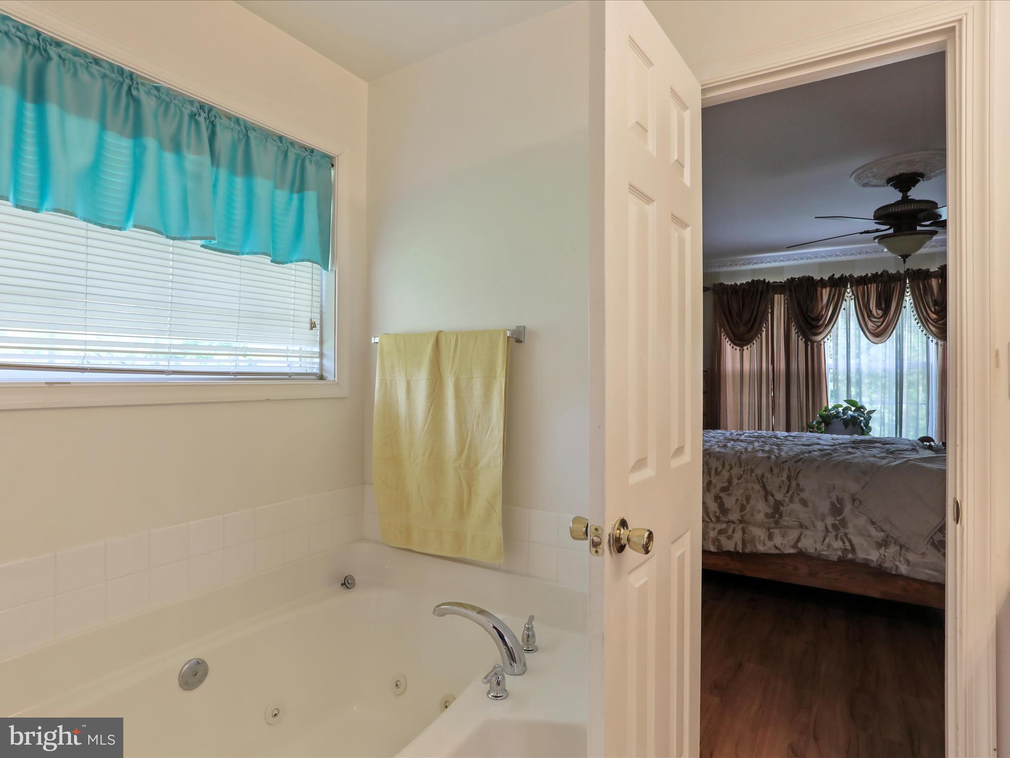 PARADISE ESTATES - Residential