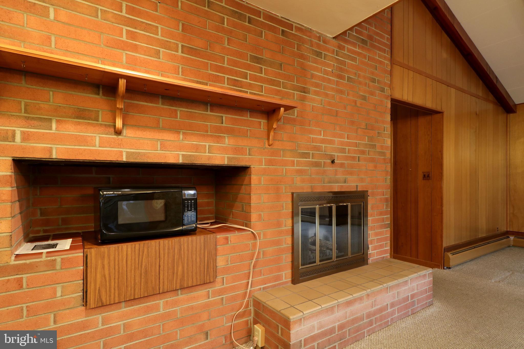 COLLEGE HEIGHTS - Residential