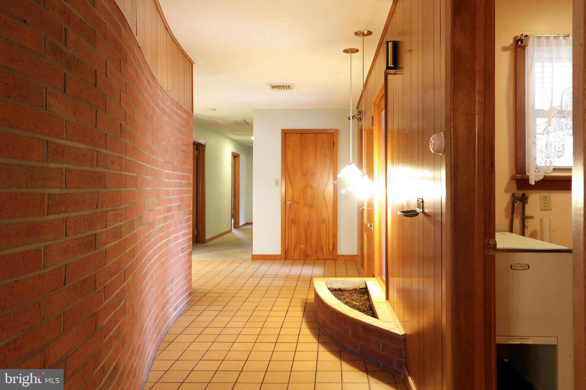 COLLEGE HEIGHTS - Residential