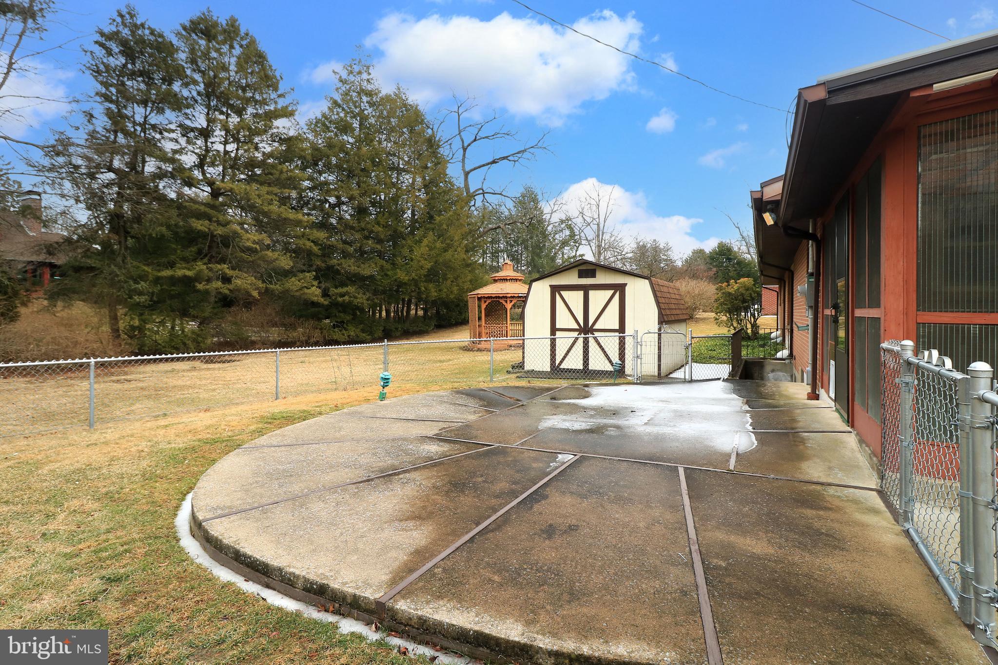 COLLEGE HEIGHTS - Residential