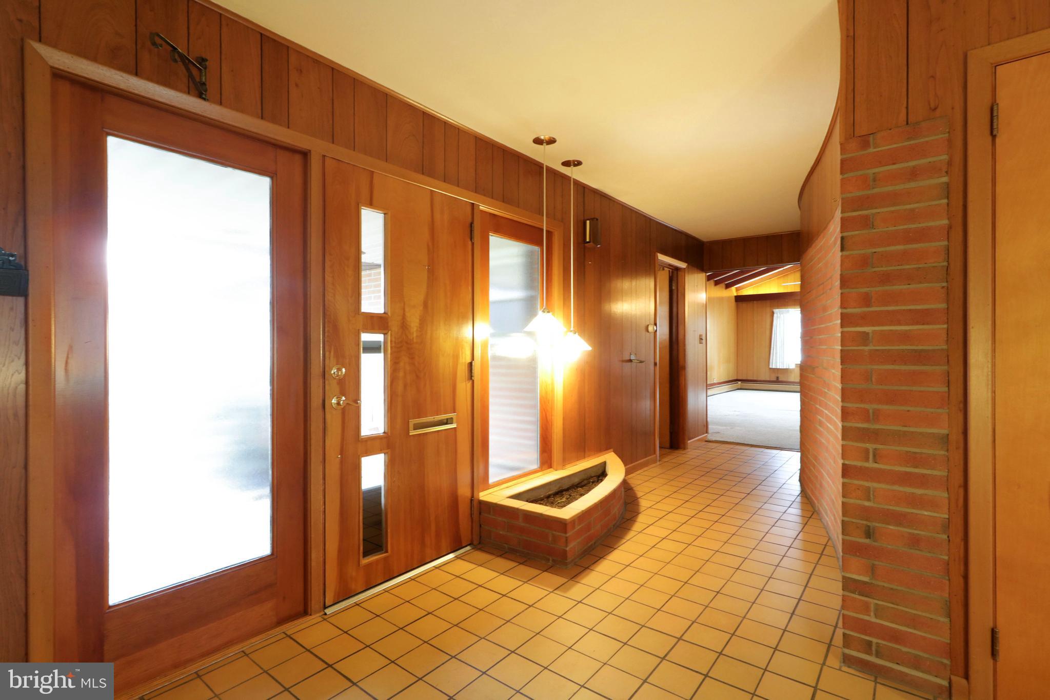 COLLEGE HEIGHTS - Residential