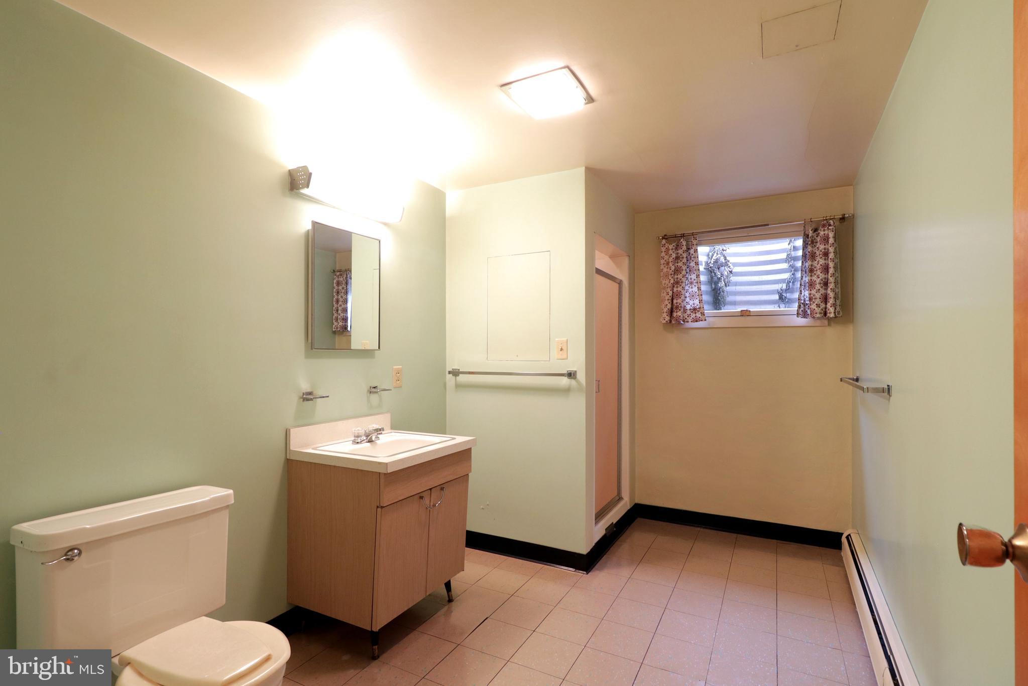 COLLEGE HEIGHTS - Residential