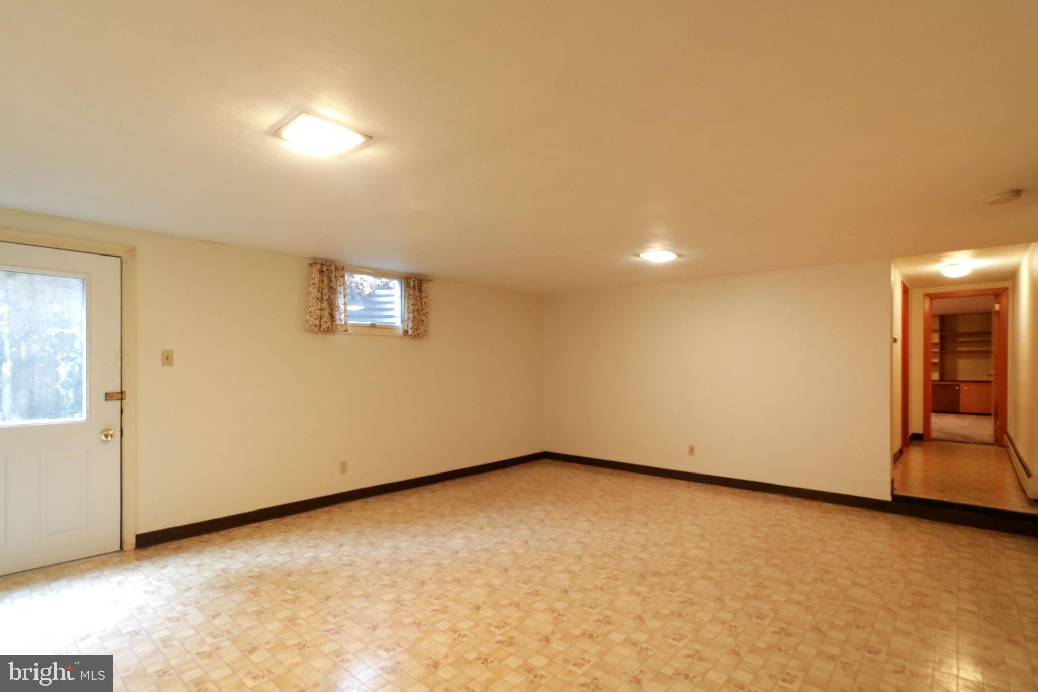 COLLEGE HEIGHTS - Residential