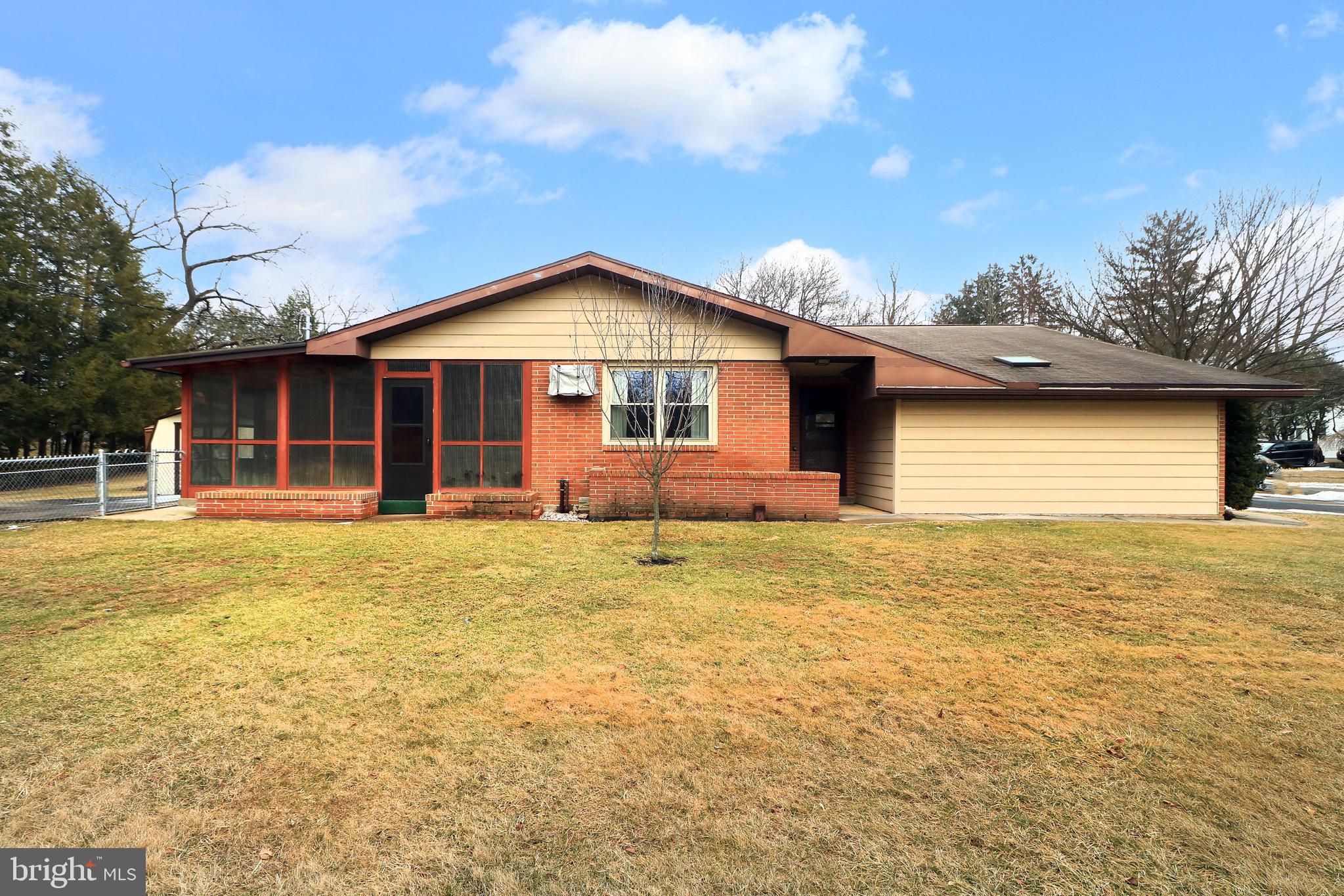 COLLEGE HEIGHTS - Residential