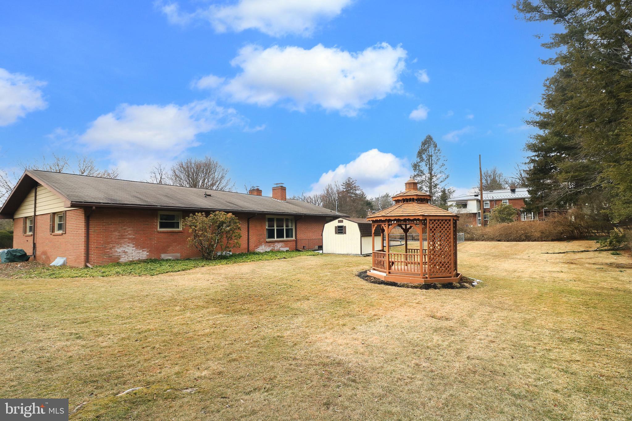 COLLEGE HEIGHTS - Residential