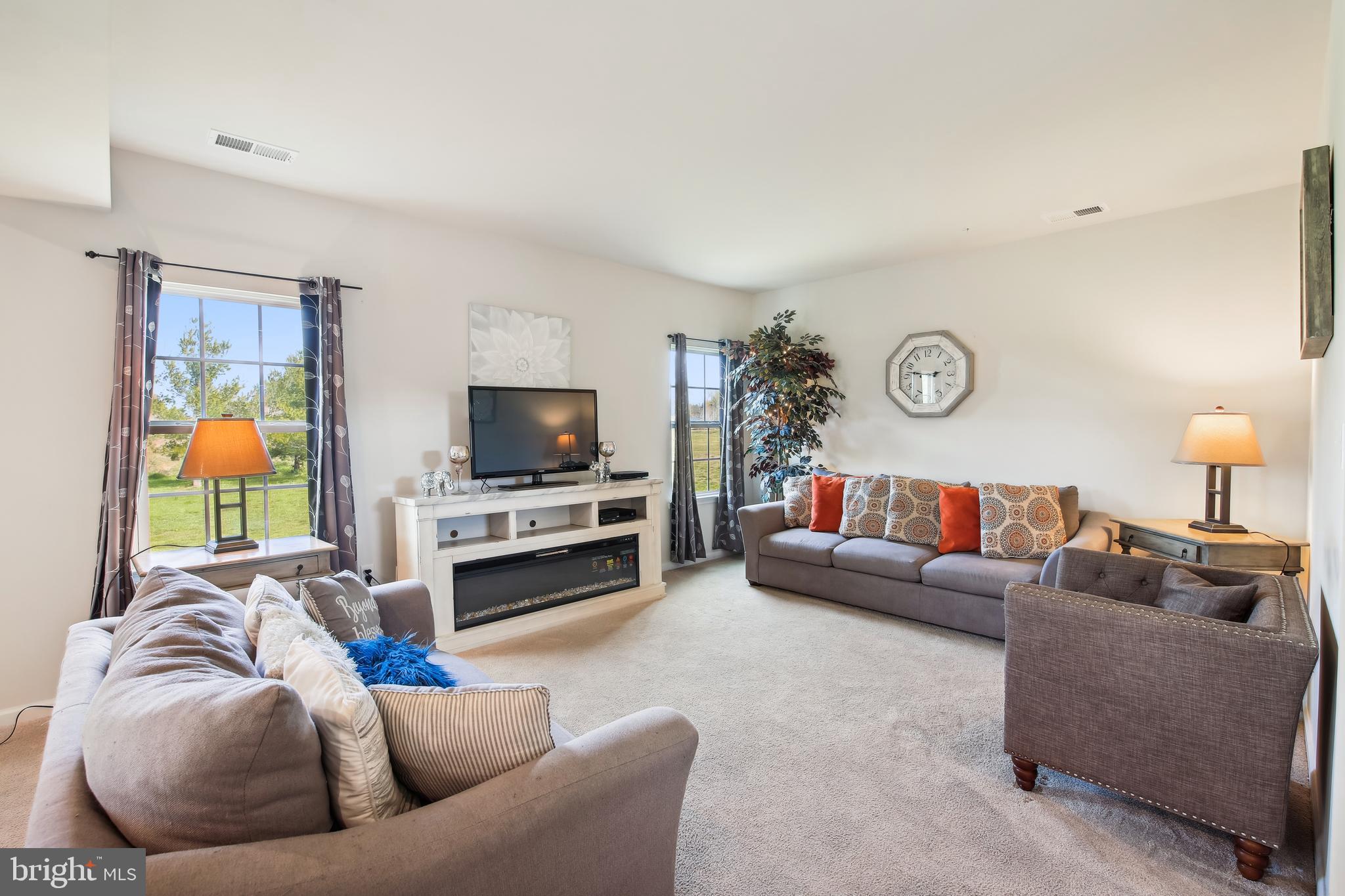 HERON PONDS - Residential