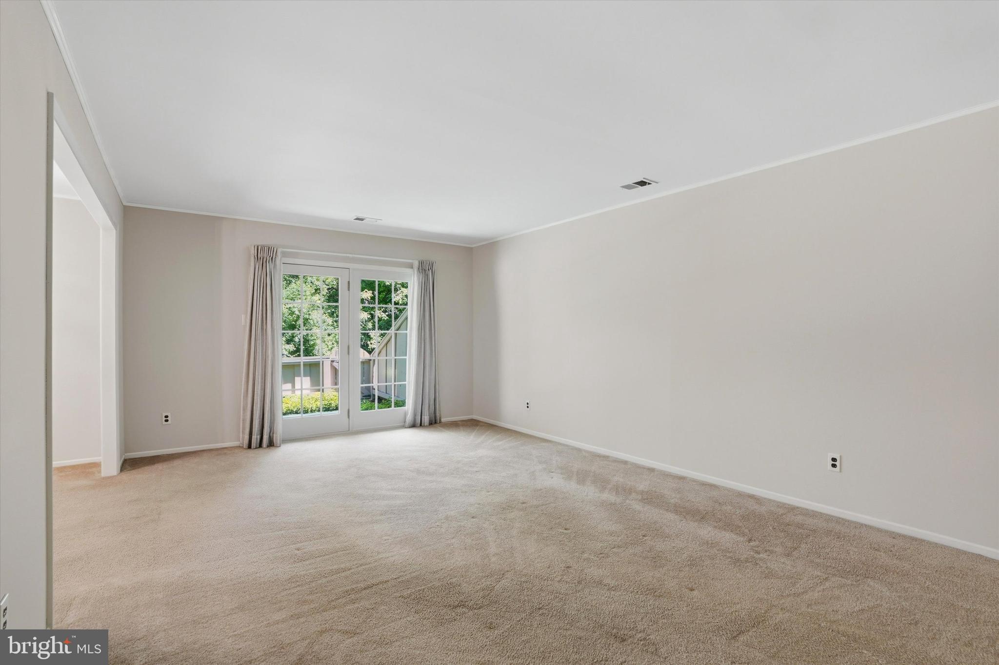 BRINTON WOODS - Residential