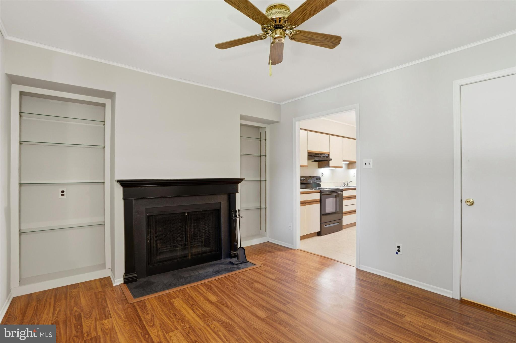 BRINTON WOODS - Residential