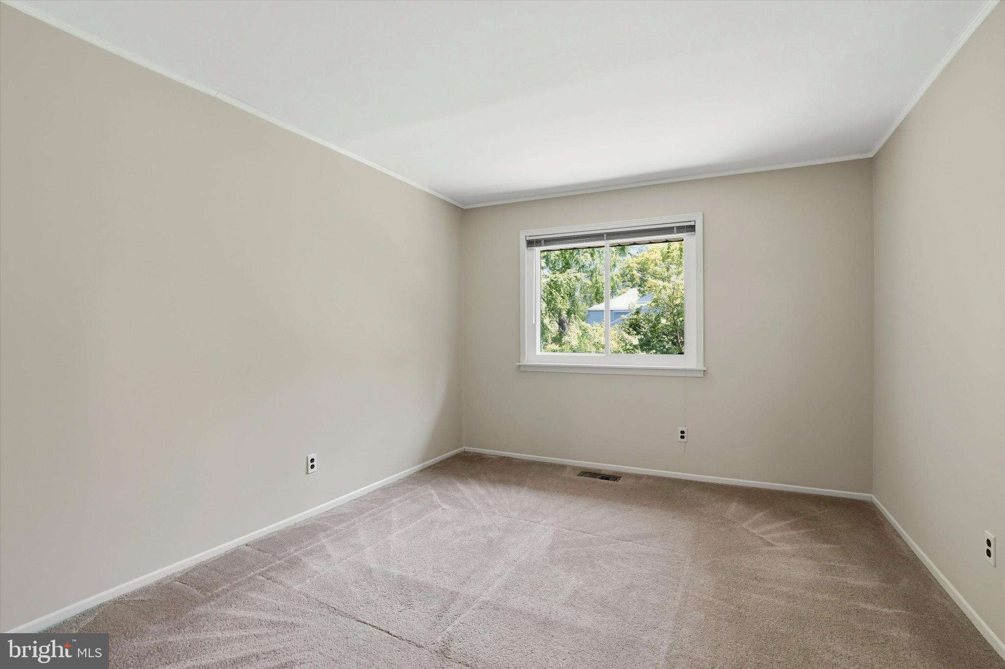 BRINTON WOODS - Residential