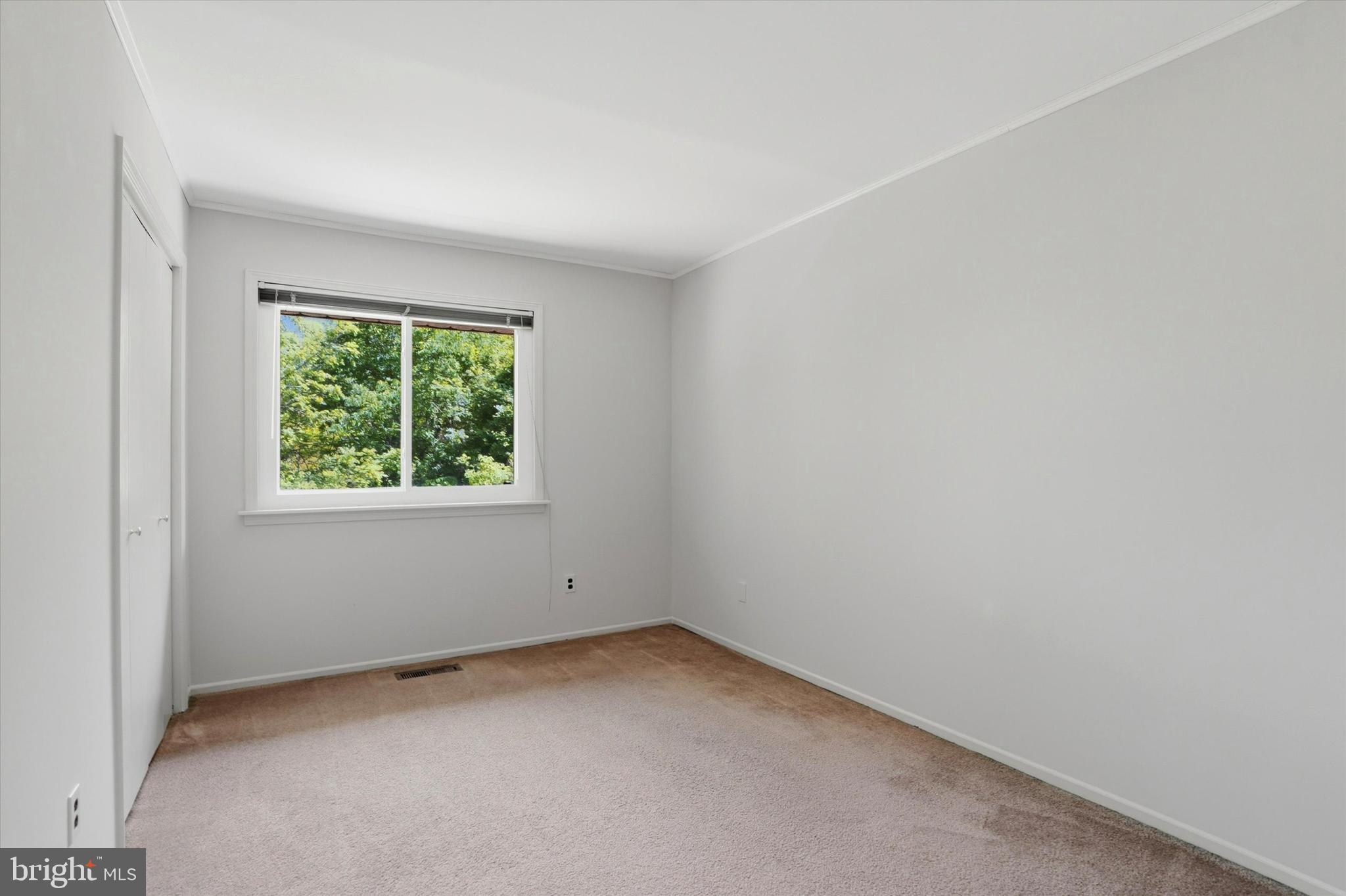 BRINTON WOODS - Residential