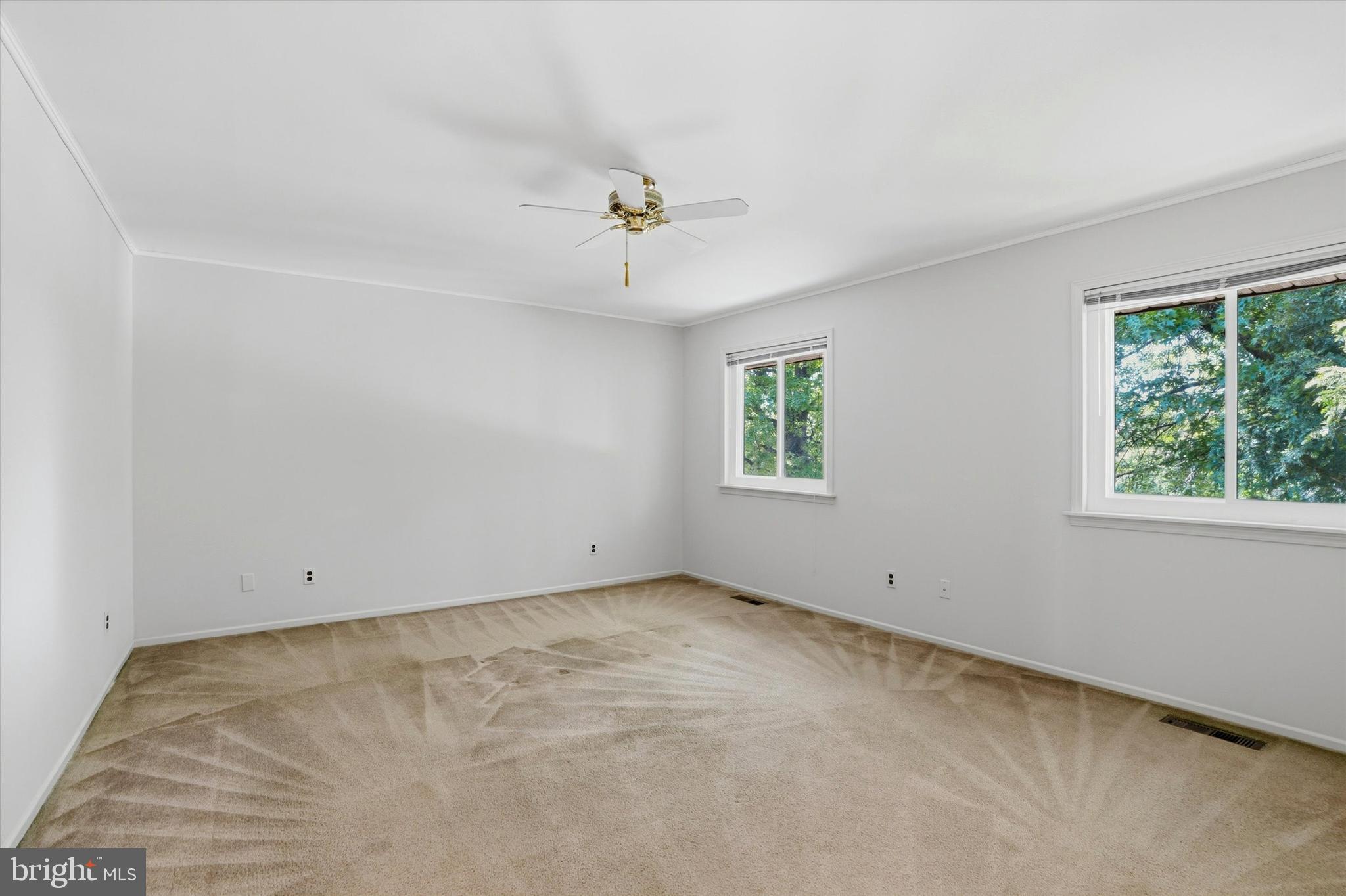 BRINTON WOODS - Residential
