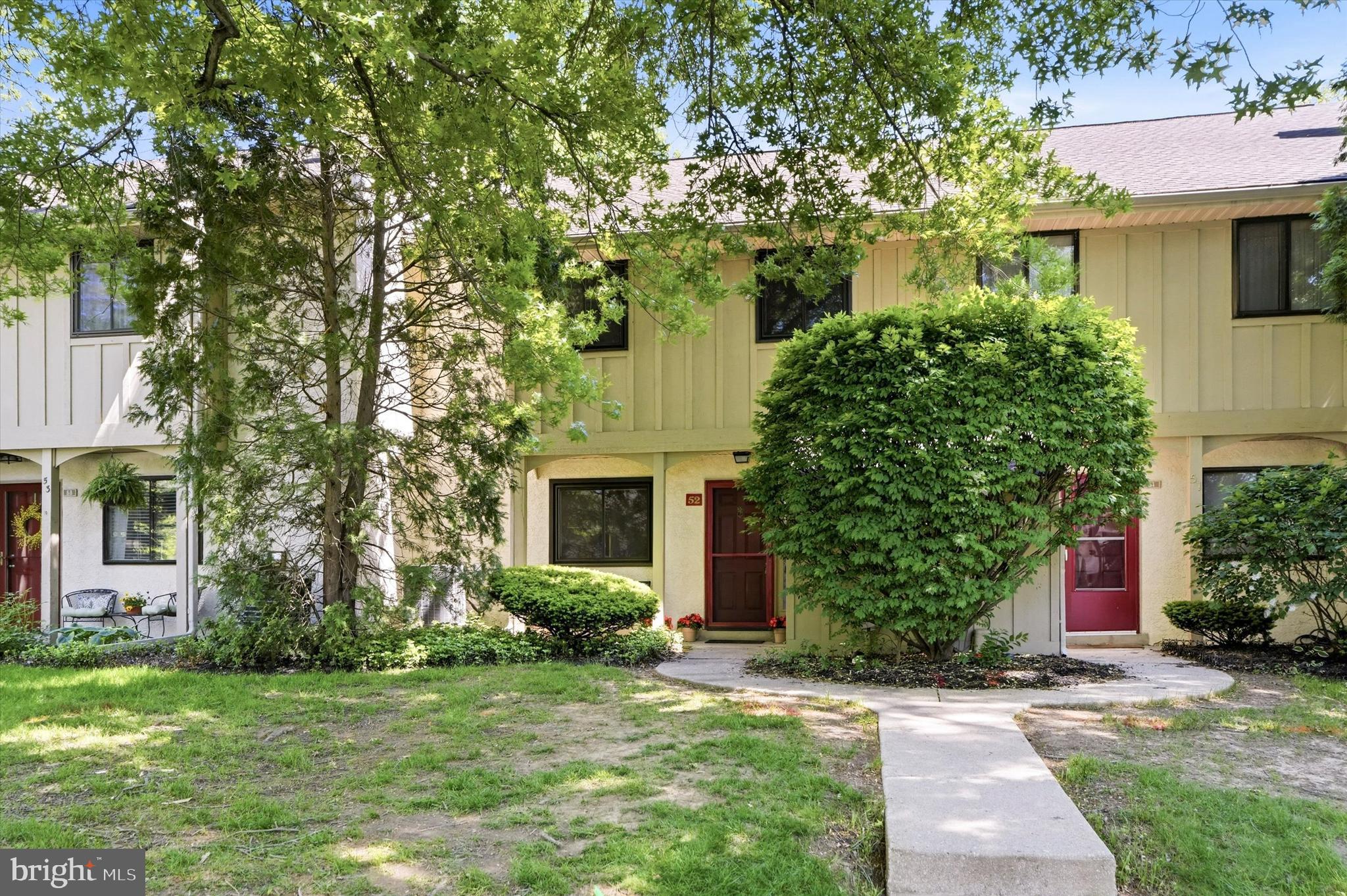 BRINTON WOODS - Residential