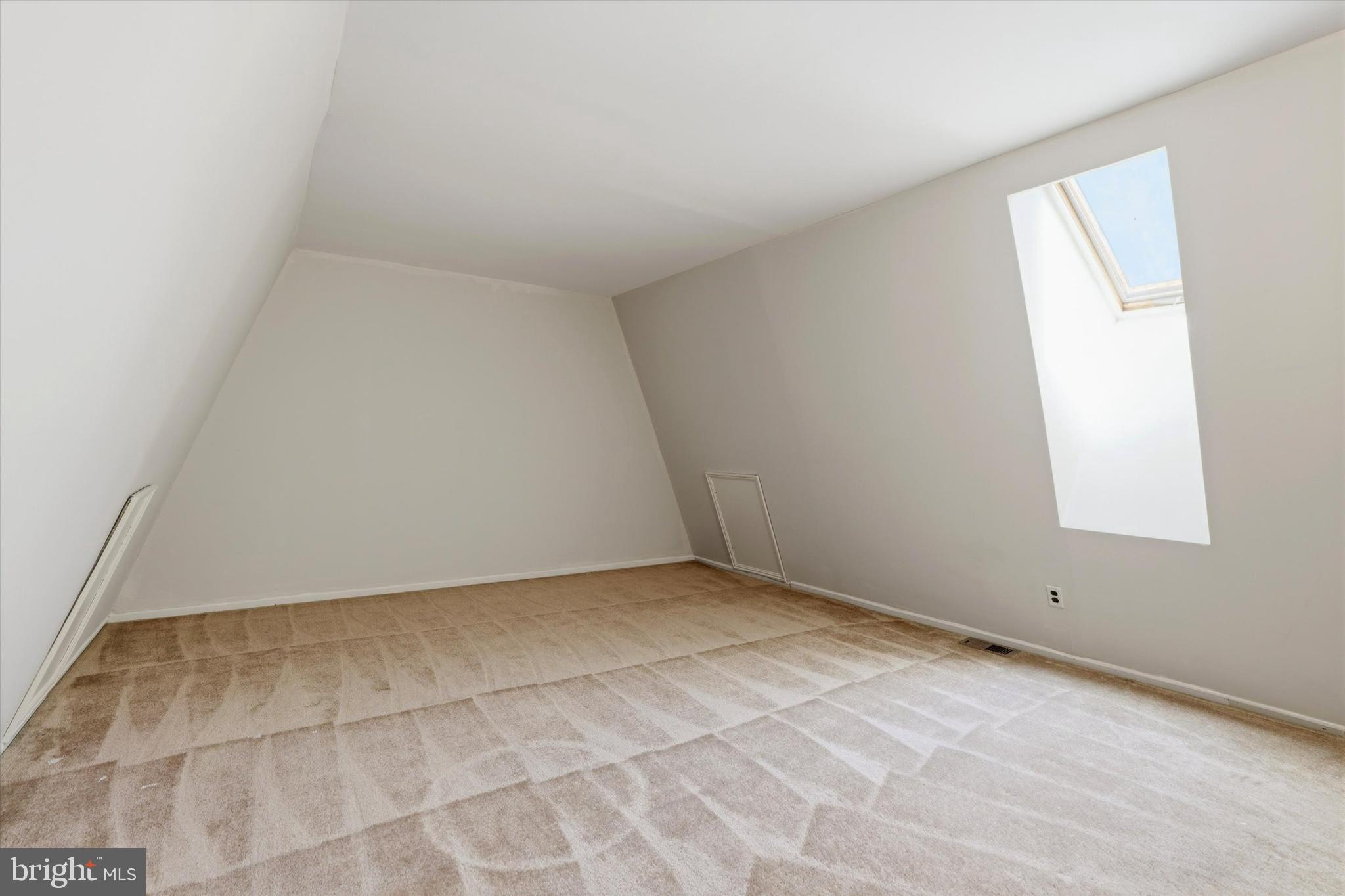 BRINTON WOODS - Residential