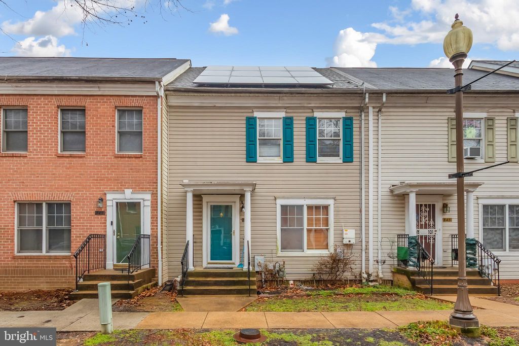 Photo of 847 Hr Drive SE, WASHINGTON, DC 20032 (MLS # DCDC2246736)
