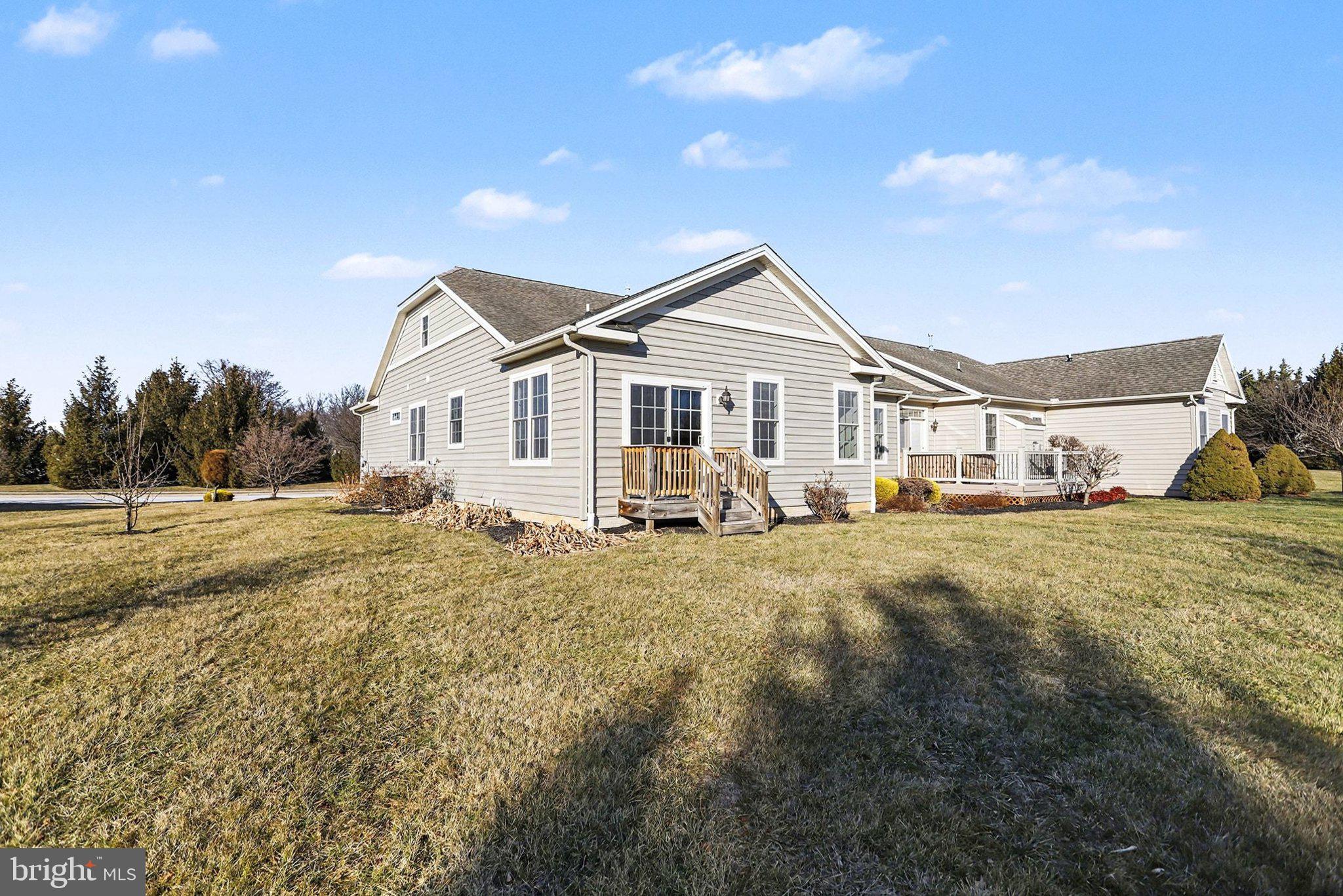 VILLAS AT CATTAIL - Residential