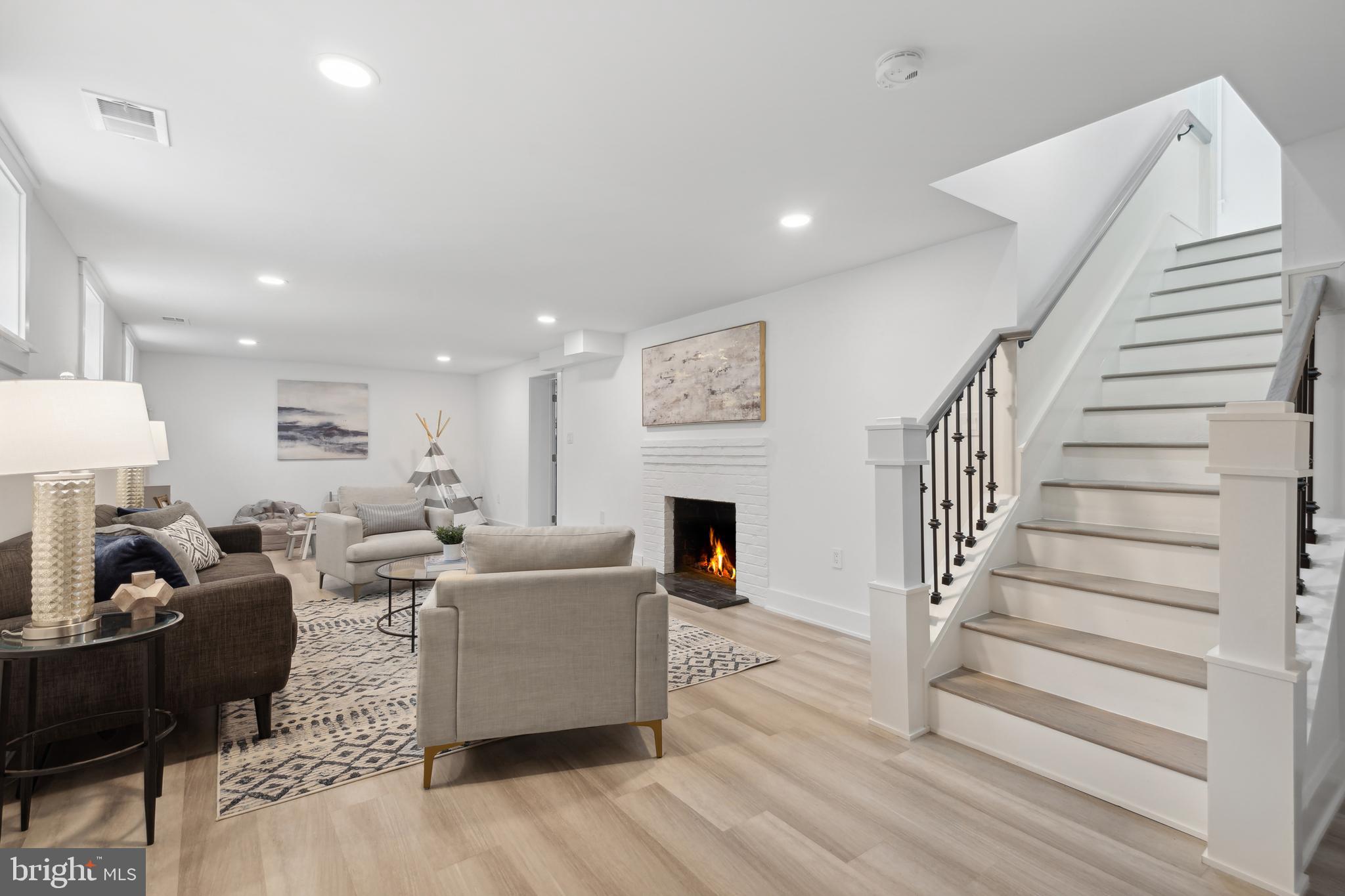 PINEHURST VILLAGE - Residential