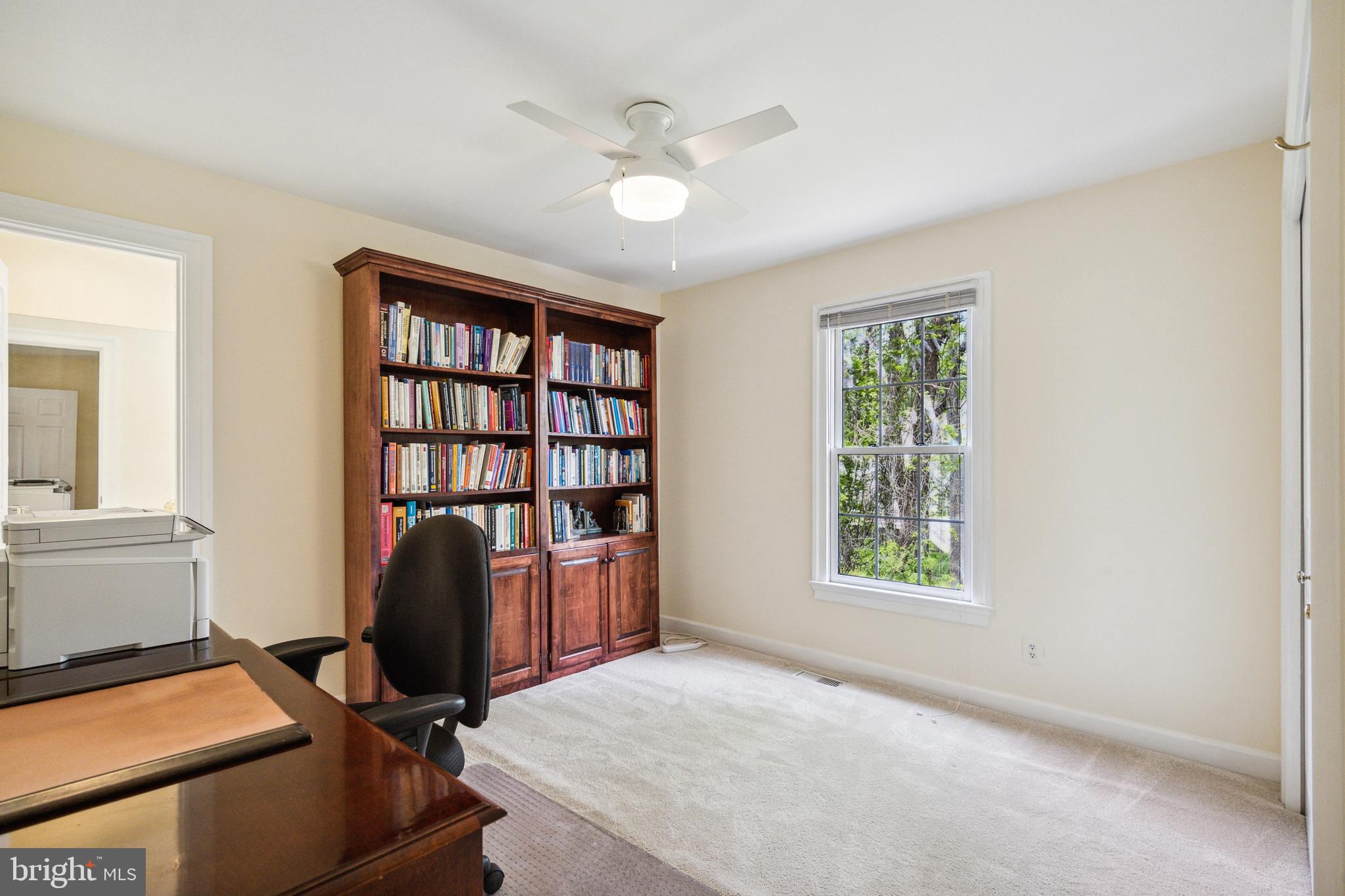 COURTHOUSE OAKS - Residential