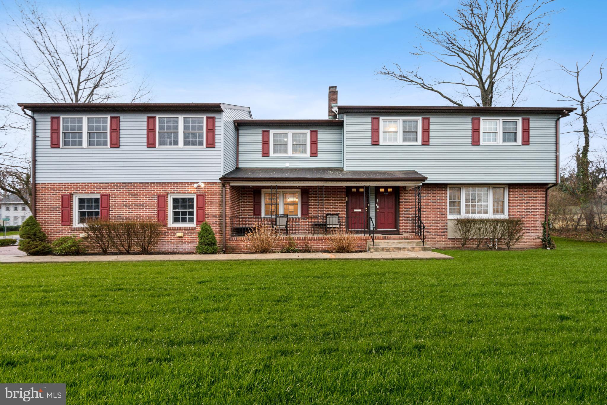 41 KINGS HIGHWAY N
