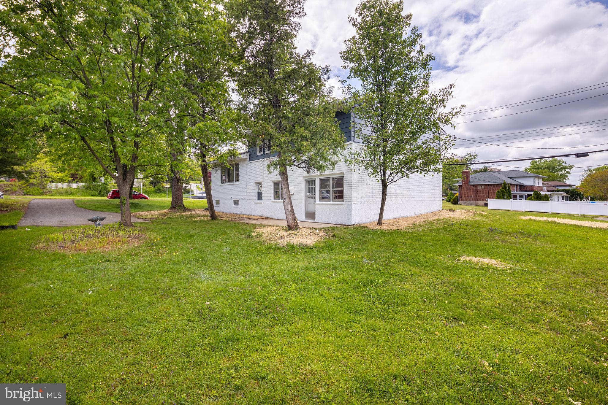 CAMPUS HILLS - Residential