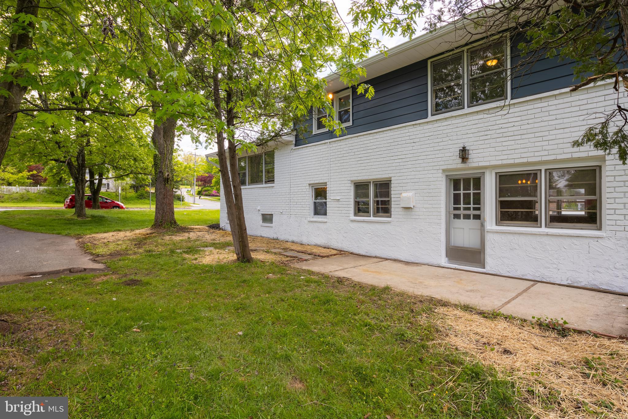 CAMPUS HILLS - Residential