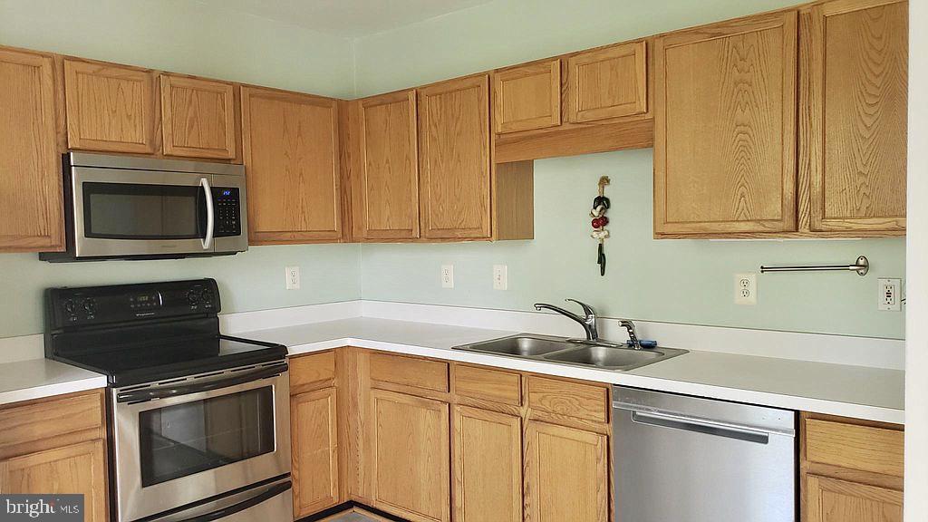 CHERINGTON - Residential Lease