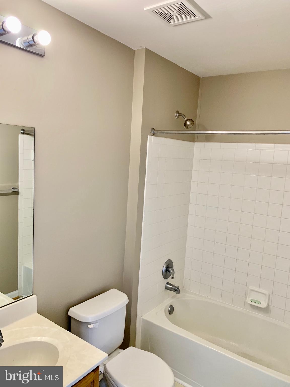 CHERINGTON - Residential Lease