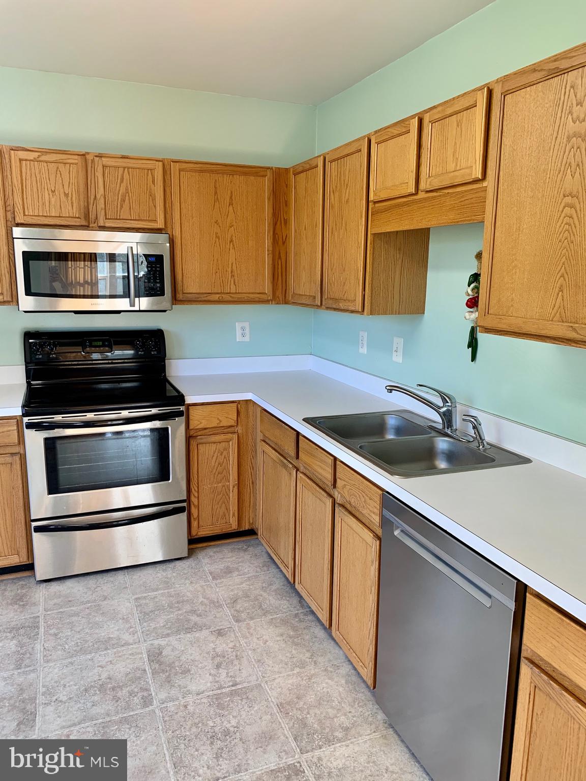 CHERINGTON - Residential Lease