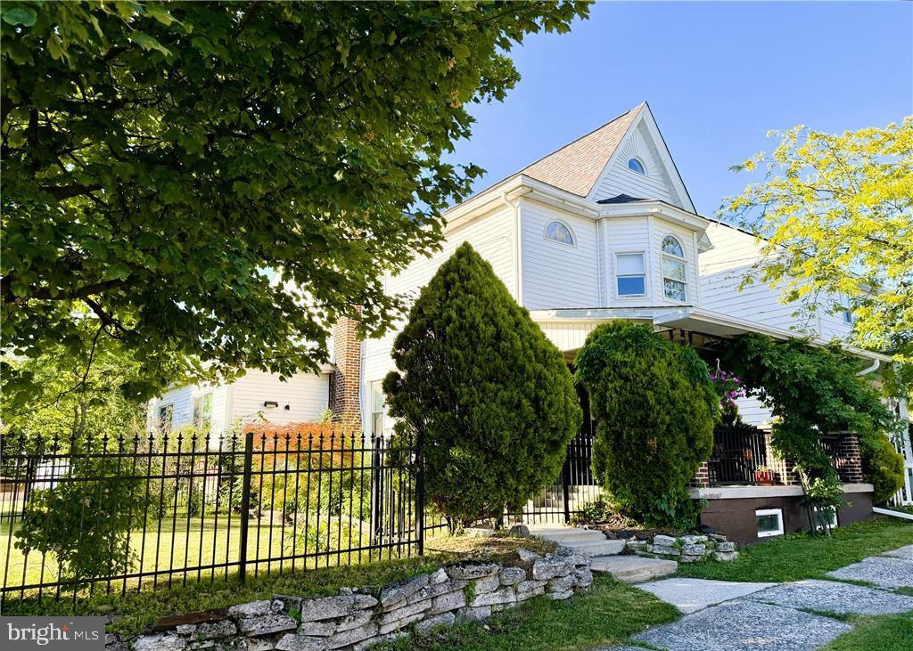 306 E WHITE STREET