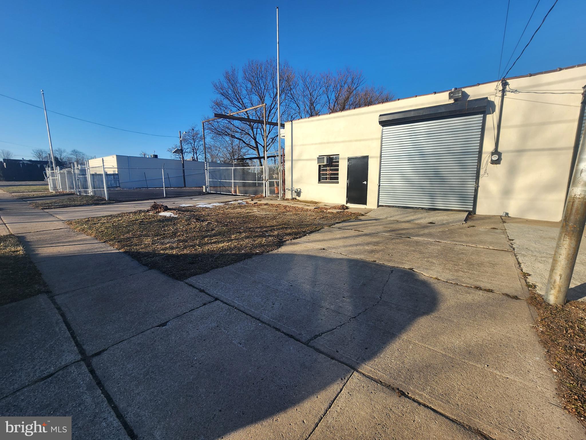 325 STOKES AVE 325,327,359