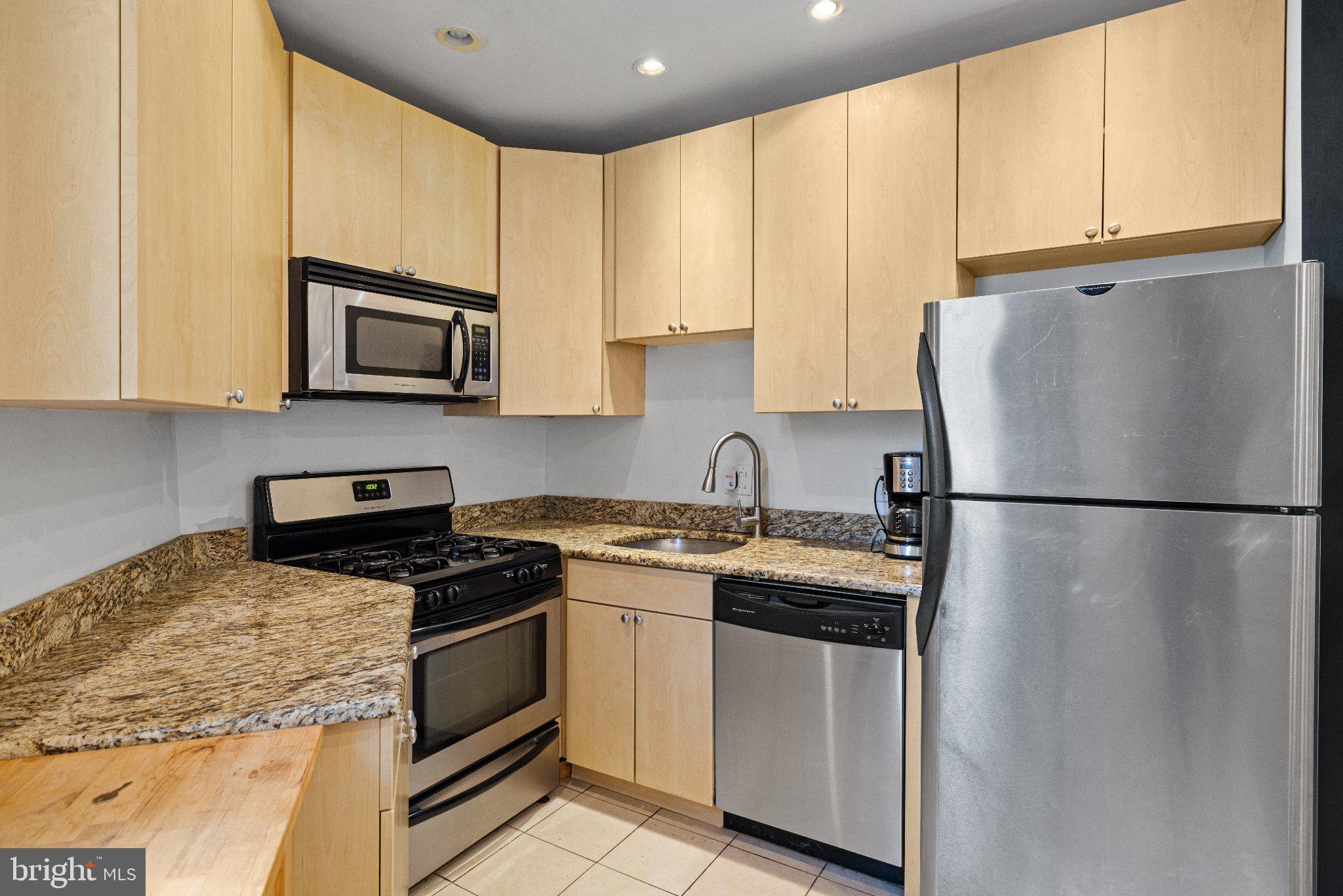 GRADUATE HOSPITAL - Residential