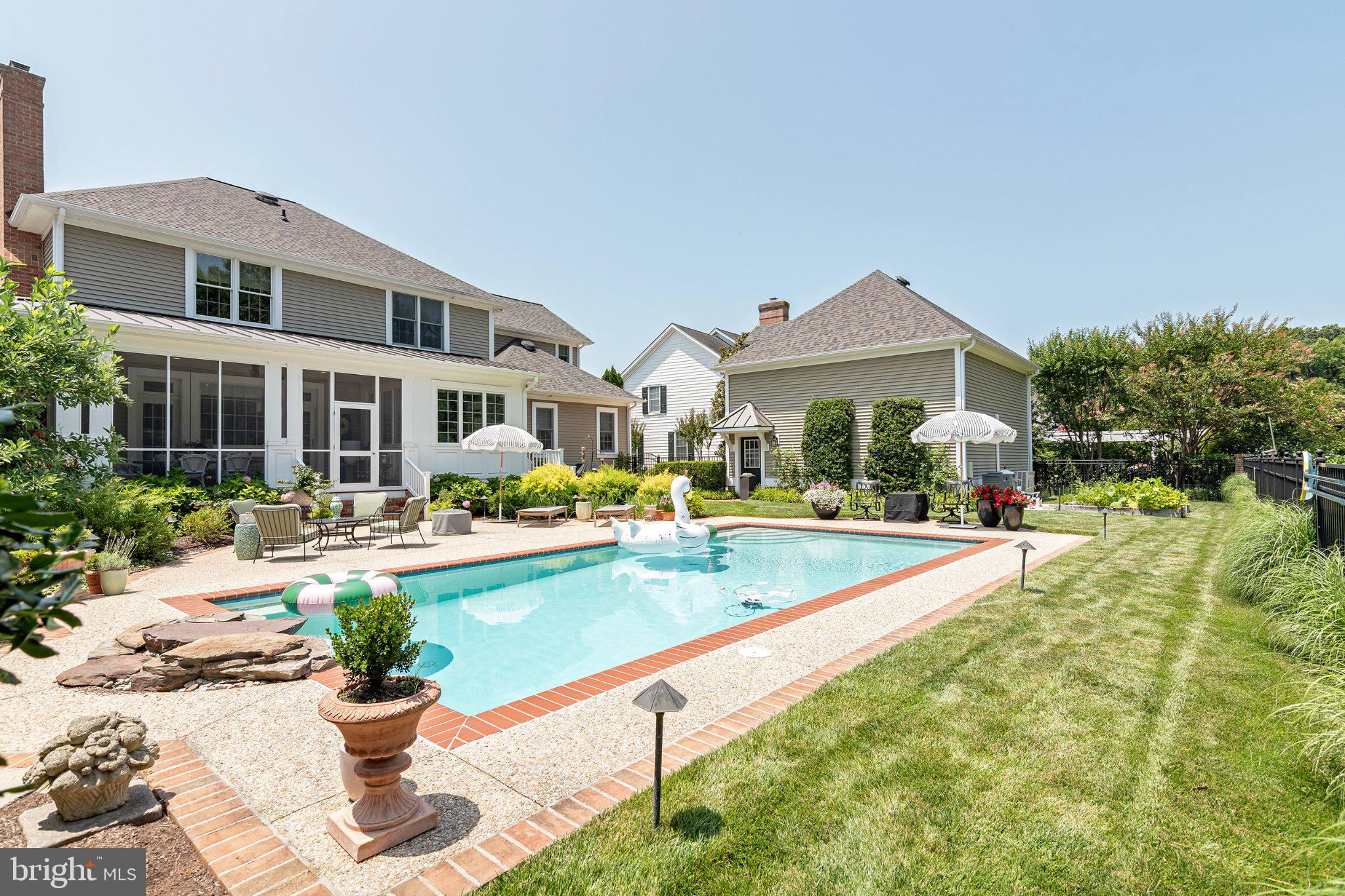 28706 HOPE CIRCLE