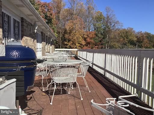 CROOM ACRES - Residential