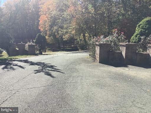 CROOM ACRES - Residential