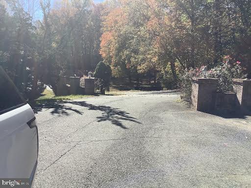 CROOM ACRES - Residential