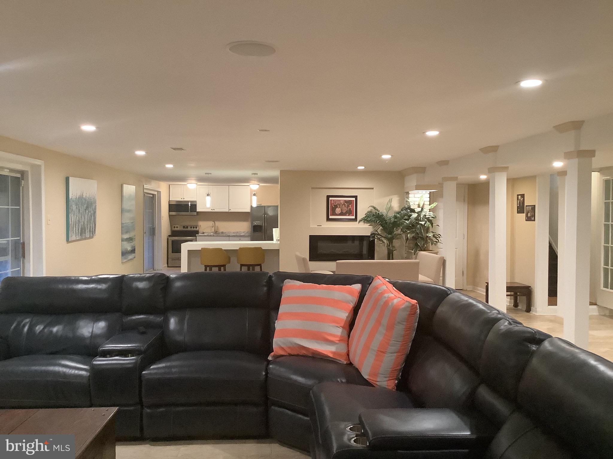 CROOM ACRES - Residential