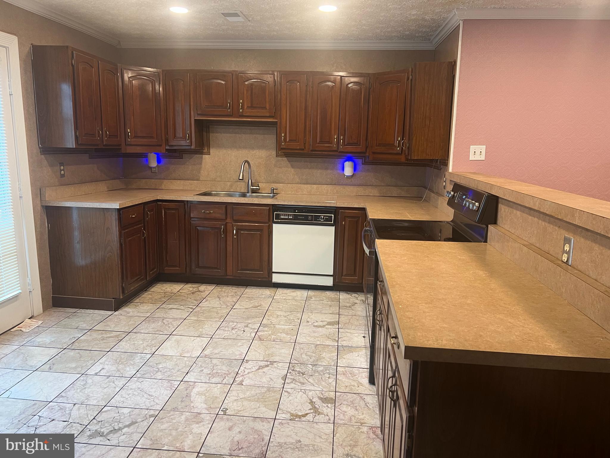 CROOM ACRES - Residential