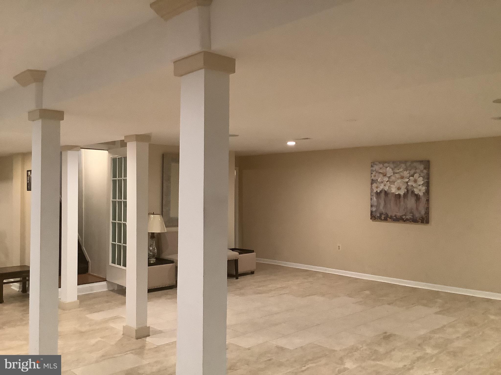 CROOM ACRES - Residential