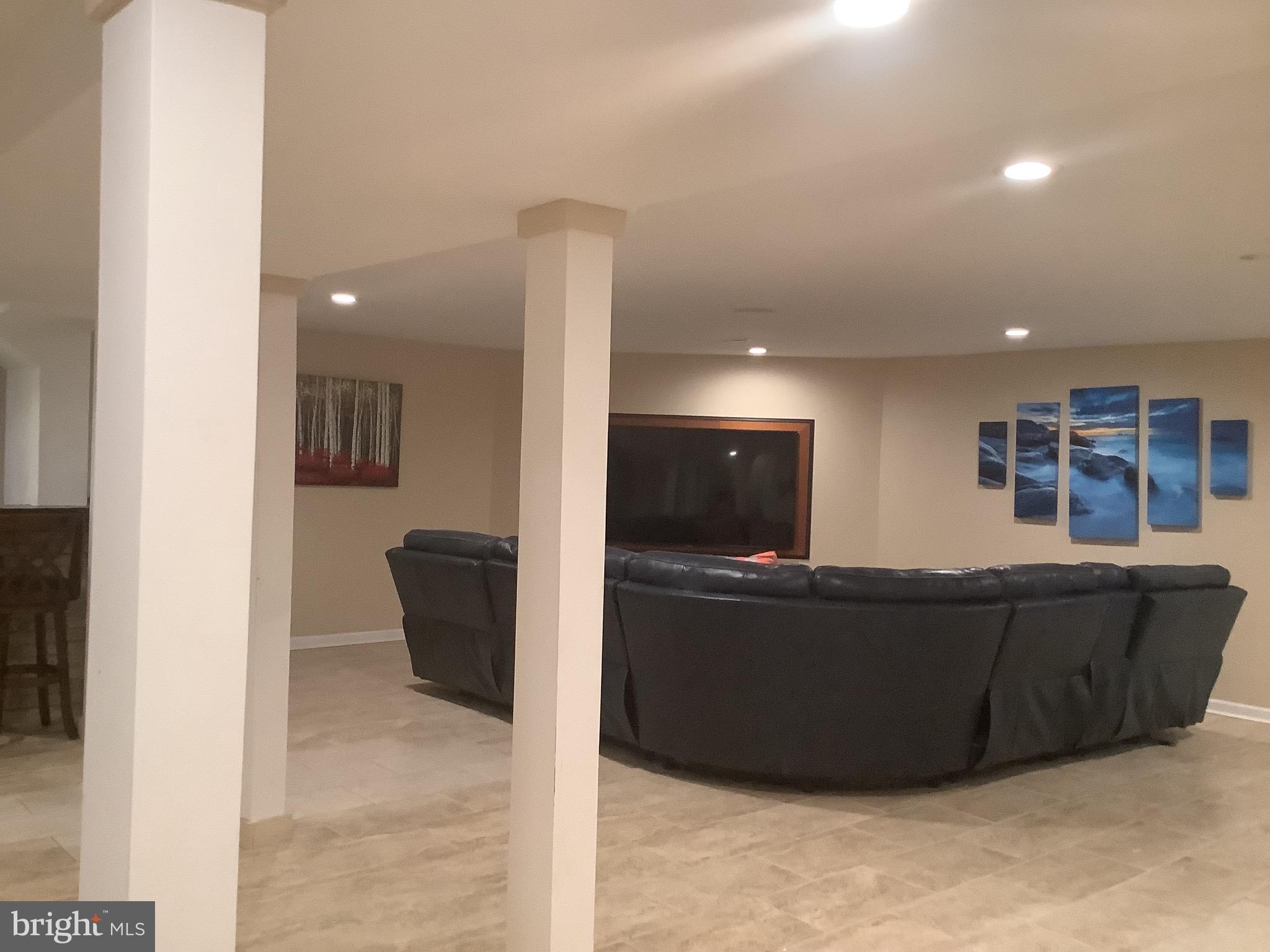 CROOM ACRES - Residential