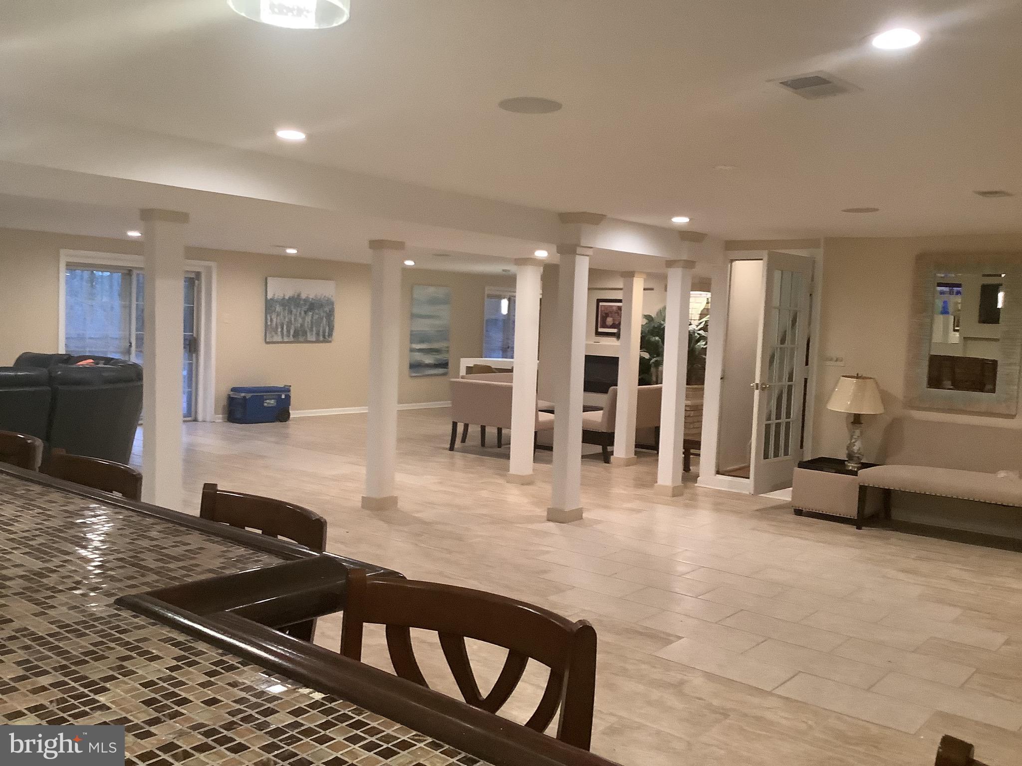 CROOM ACRES - Residential