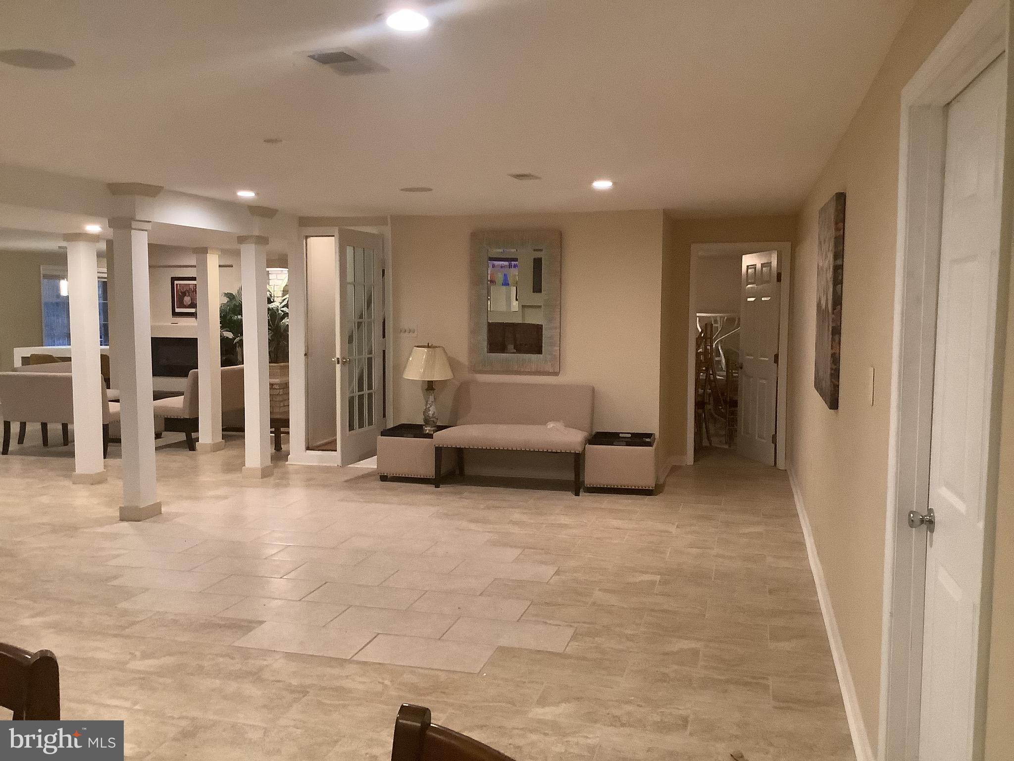 CROOM ACRES - Residential