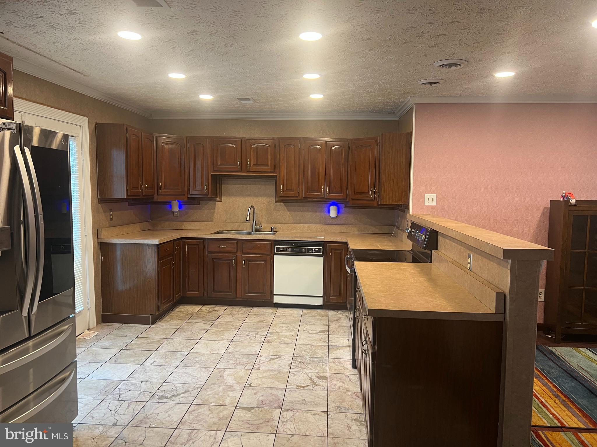 CROOM ACRES - Residential