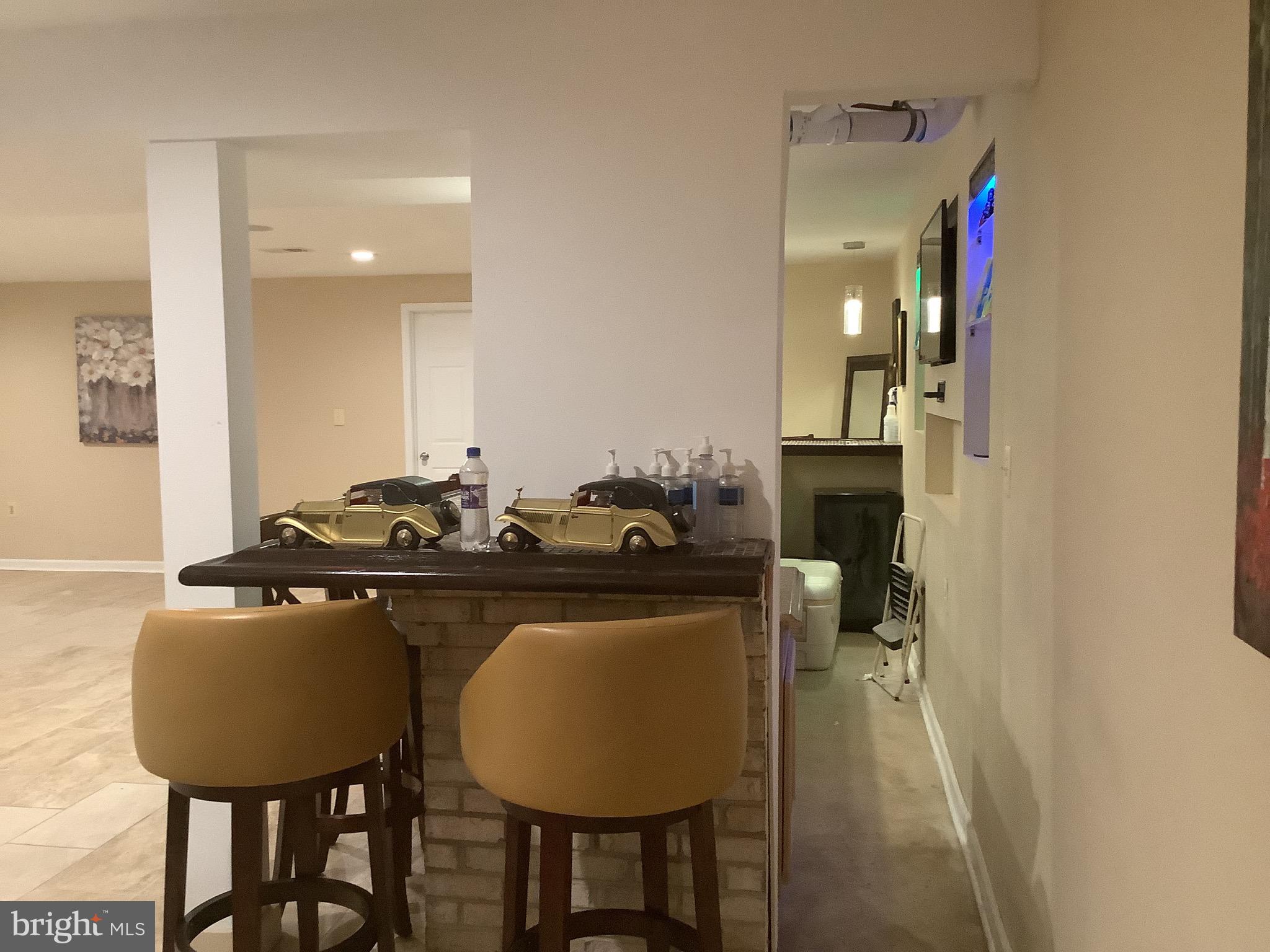 CROOM ACRES - Residential