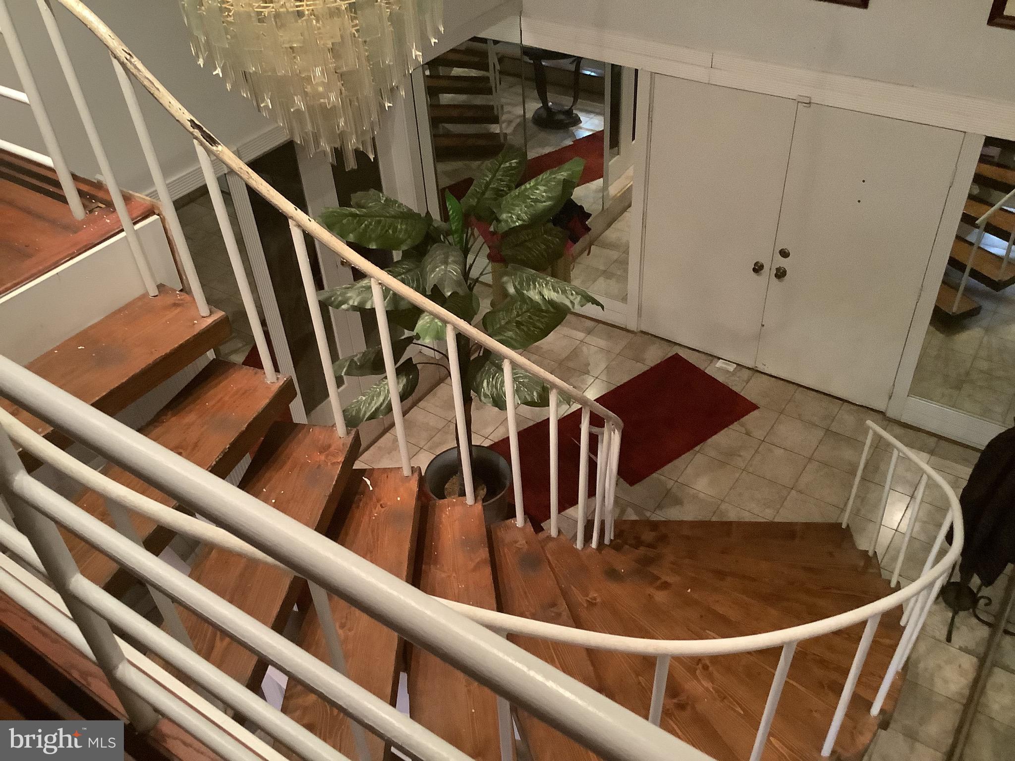 CROOM ACRES - Residential