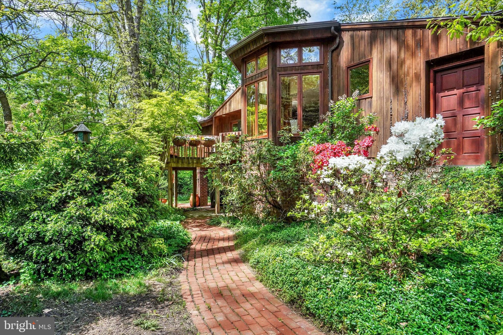 180 HICKORY ROAD