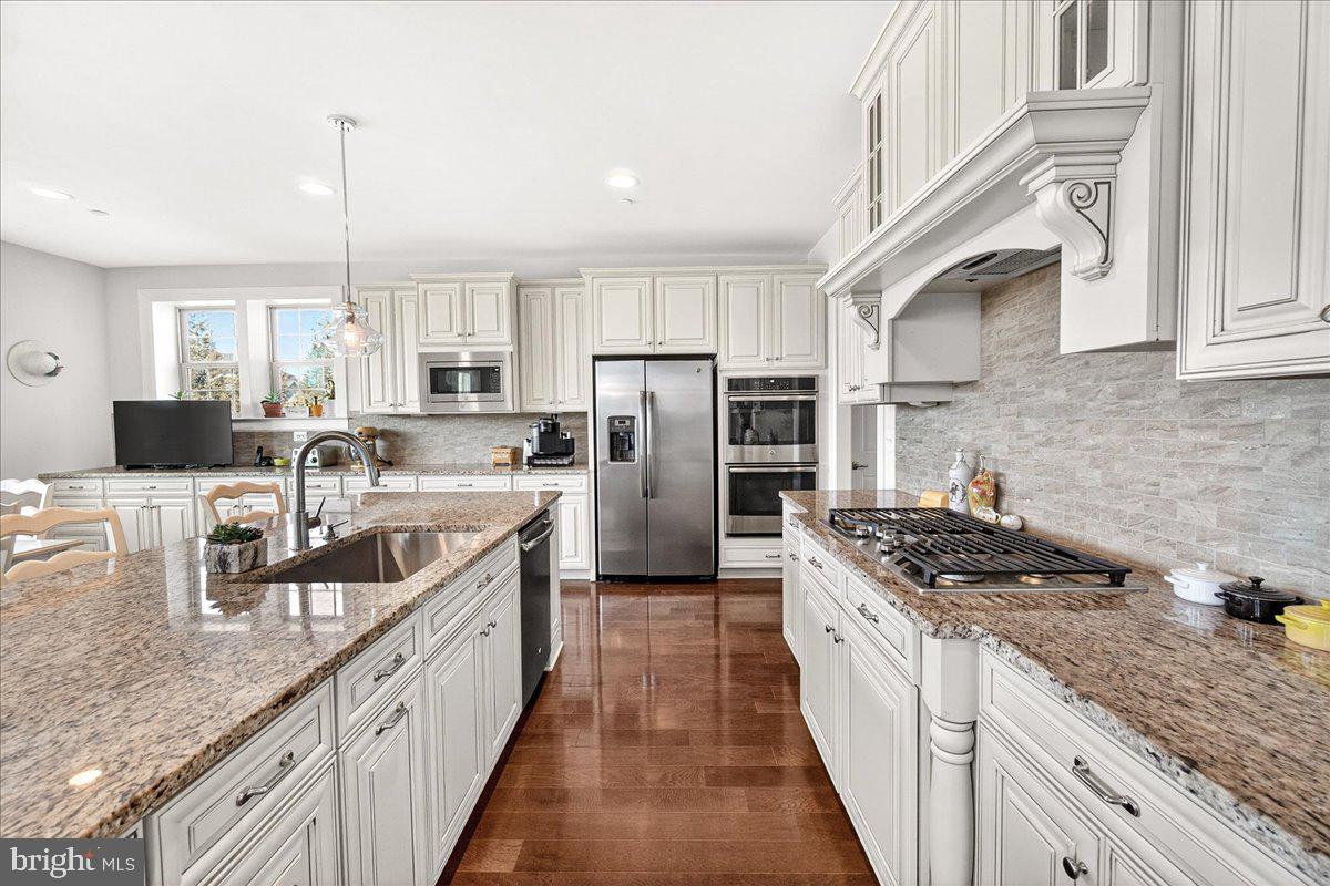 LAYTONSVILLE PRESERVE - Residential