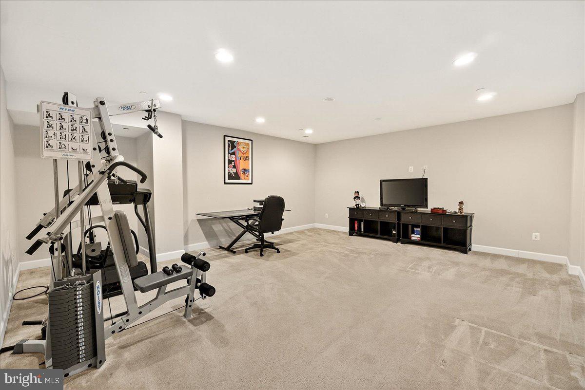 LAYTONSVILLE PRESERVE - Residential