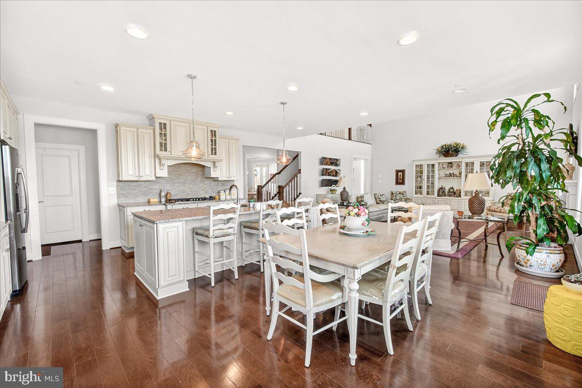 LAYTONSVILLE PRESERVE - Residential