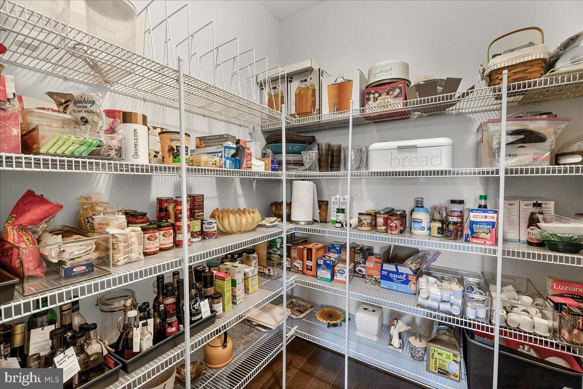 LAYTONSVILLE PRESERVE - Residential