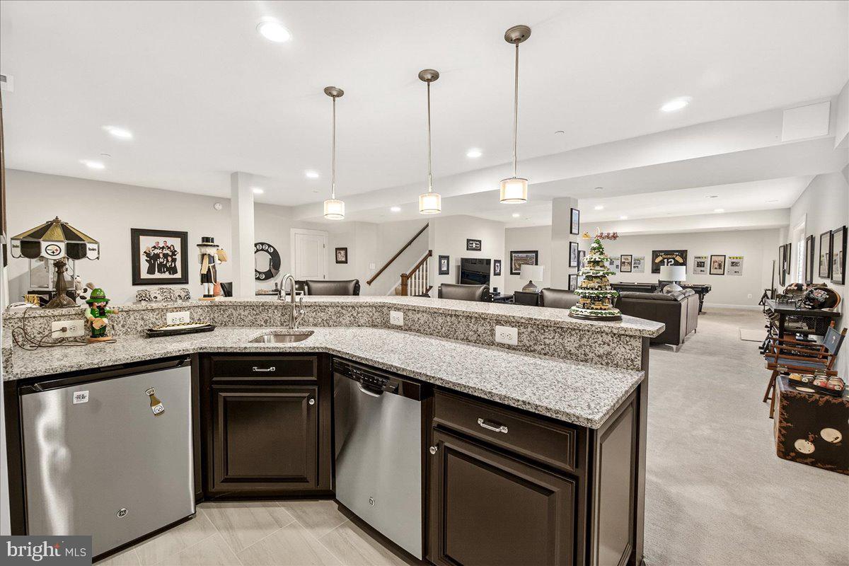 LAYTONSVILLE PRESERVE - Residential