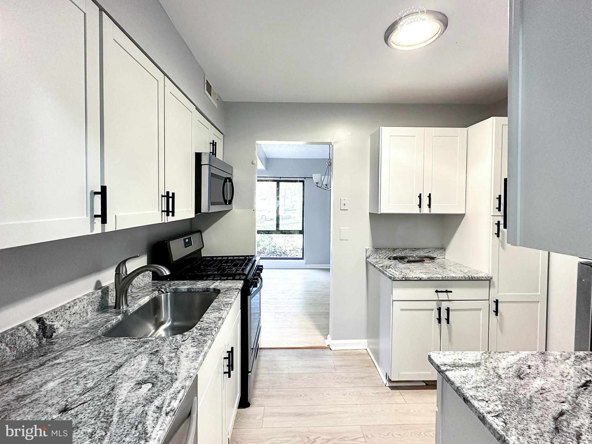 TREOVER CONDOMINIUM - Residential